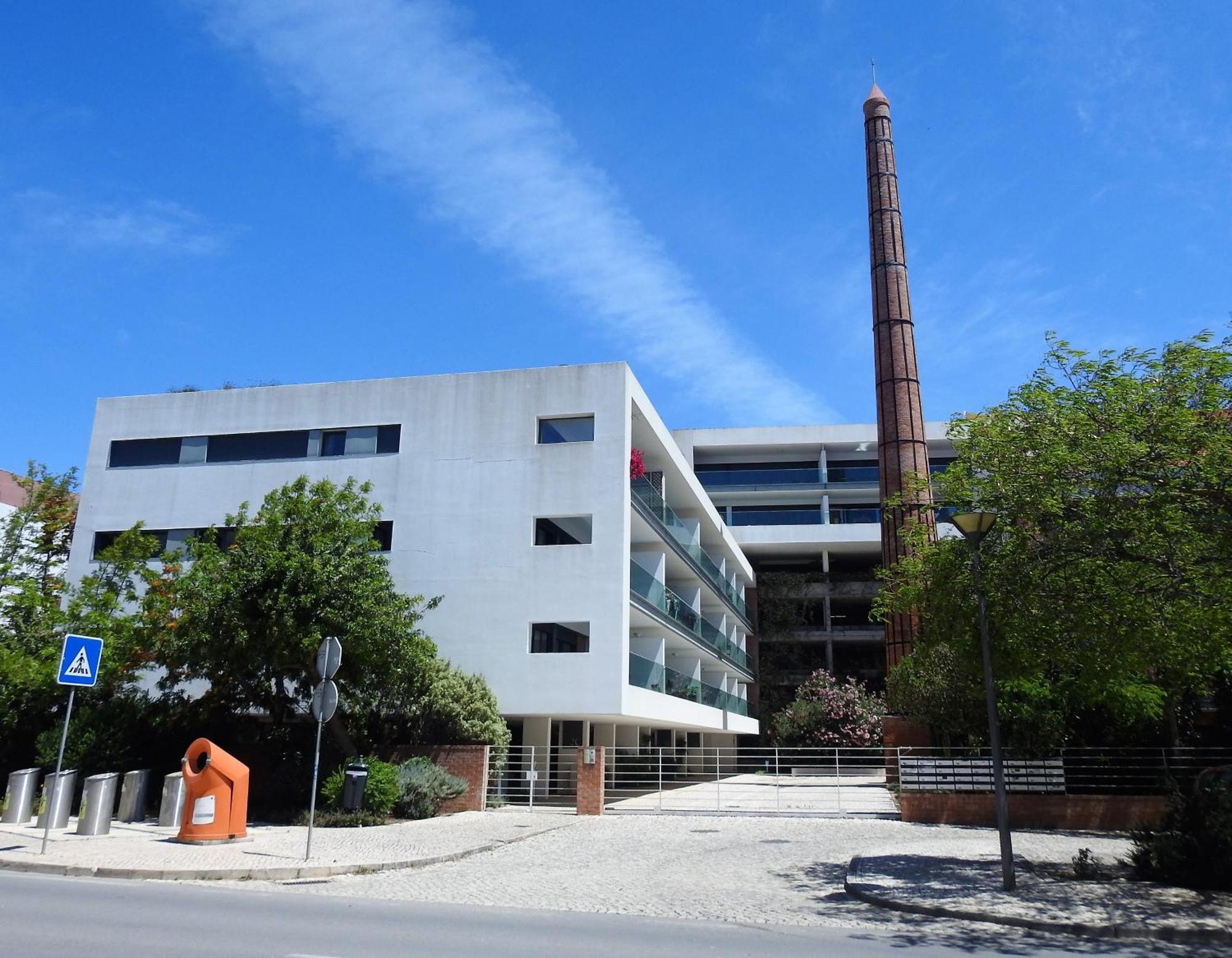 Lagos Factory Green Exterior photo